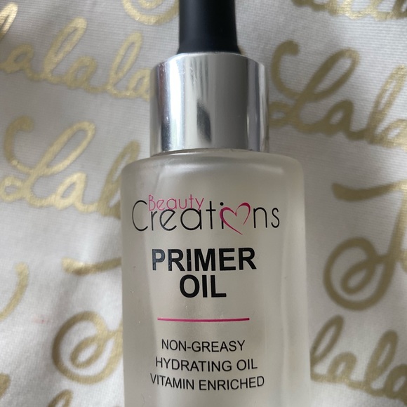 Makeup - Picture 4 of 8